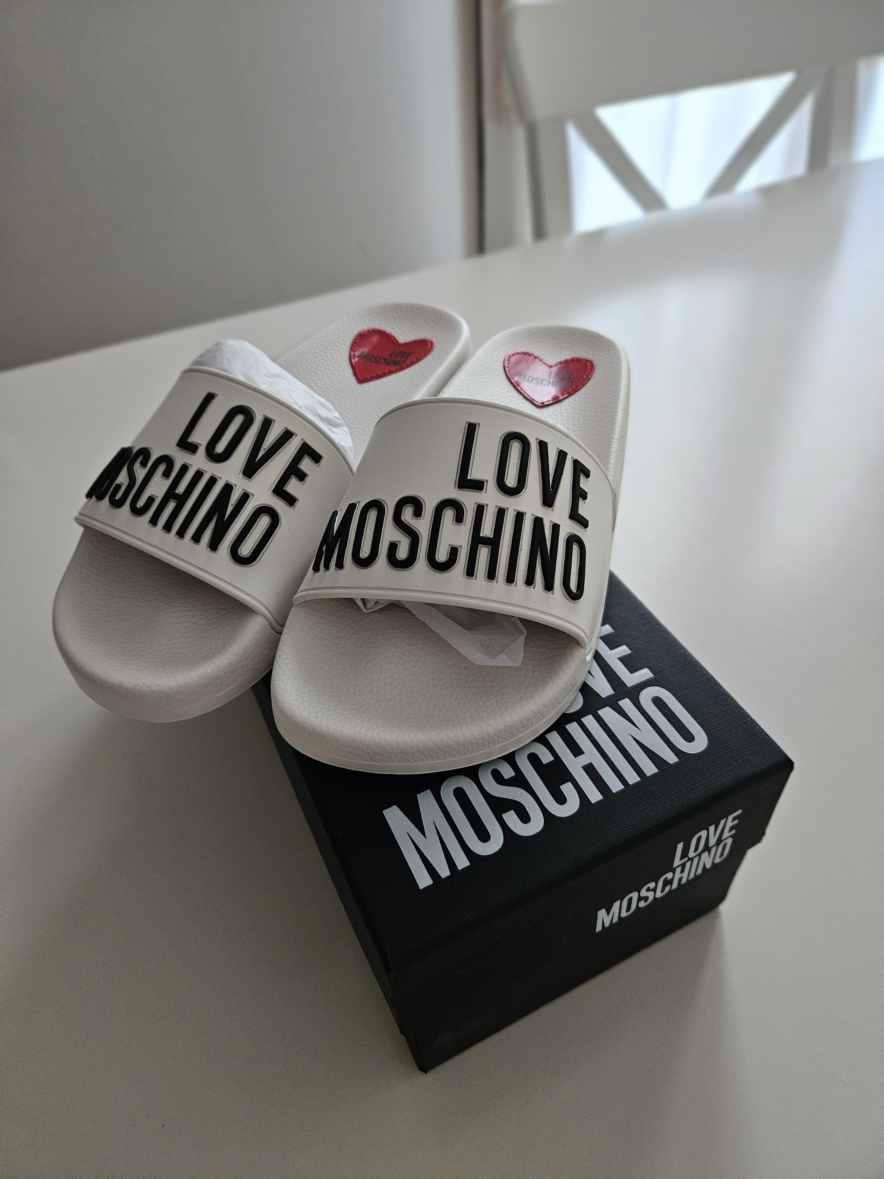 Ciabatte Love Moschino